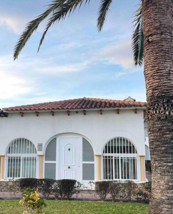 Bungalow Para 6 Pax A 7 Minutos De Playa Albir L'Alfas del Pi Extérieur photo