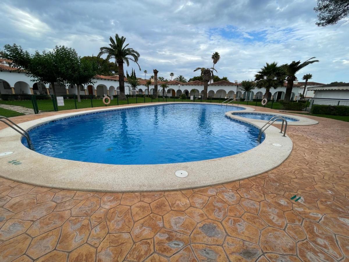 Bungalow Para 6 Pax A 7 Minutos De Playa Albir L'Alfas del Pi Extérieur photo
