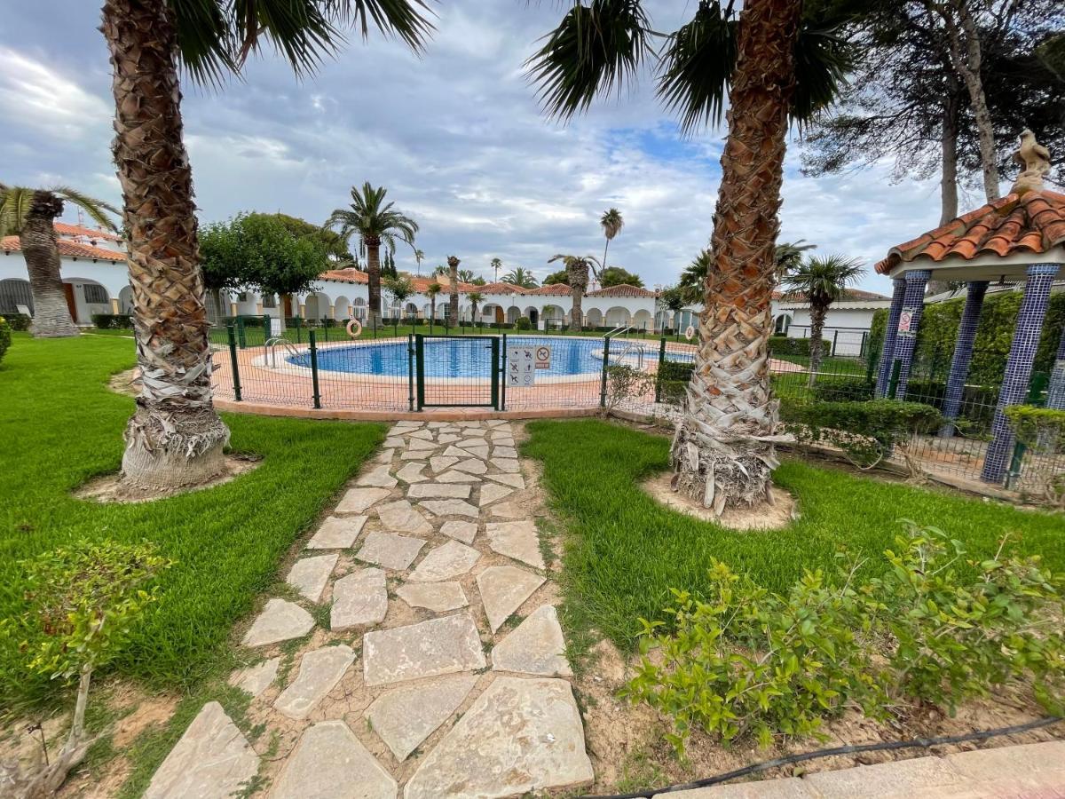Bungalow Para 6 Pax A 7 Minutos De Playa Albir L'Alfas del Pi Extérieur photo